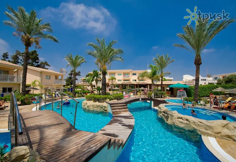 Фото отеля Tasia Maris Gardens Holiday Village 3* Айя Напа Кипр экстерьер и бассейны