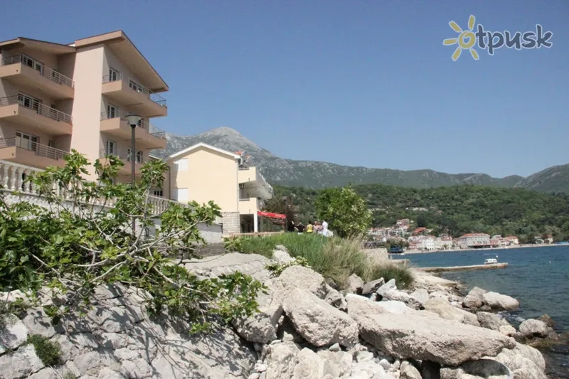 Фото отеля Garni Hotel M (Milena) 3* Herceg Novi Juodkalnija išorė ir baseinai