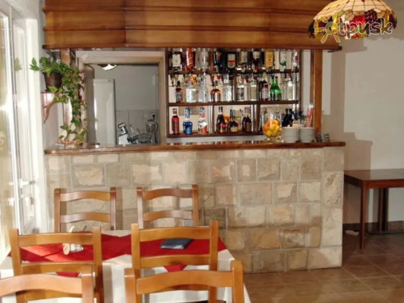 Фото отеля Solaris Villa 3* Сутоморе Черногория бары и рестораны