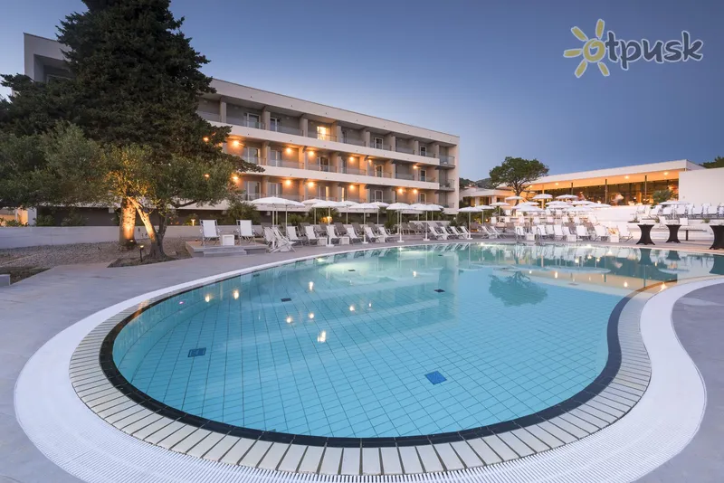 Фото отеля Pharos Hvar Bayhill Hotel 2* о. Хвар Хорватія екстер'єр та басейни