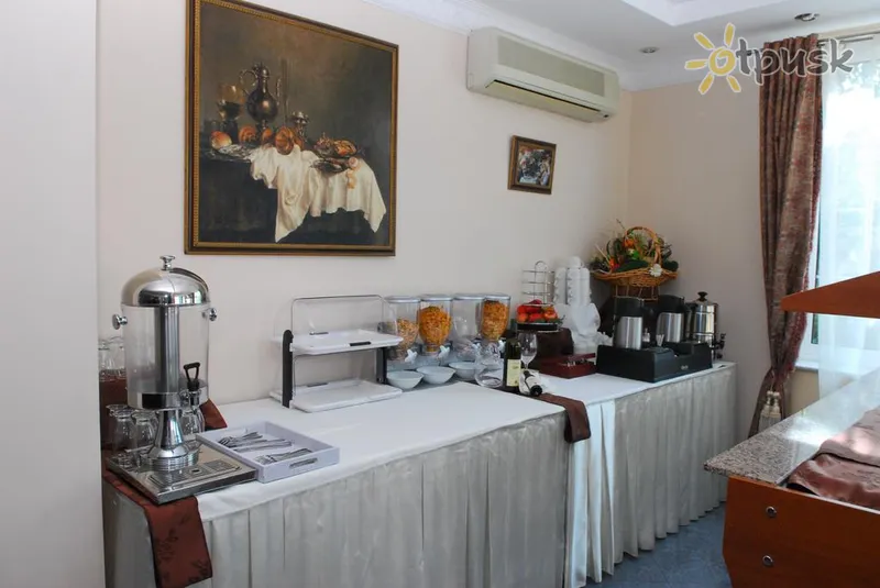 Фото отеля Vizantija Hotel 3* Тіват Чорногорія бари та ресторани