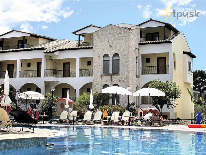 Фото отеля Lesse Hotel 4* Chalkidikė – Kasandra Graikija išorė ir baseinai