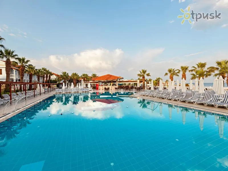 Фото отеля Club Tarhan Serenity 5* Didims Turcija ārpuse un baseini