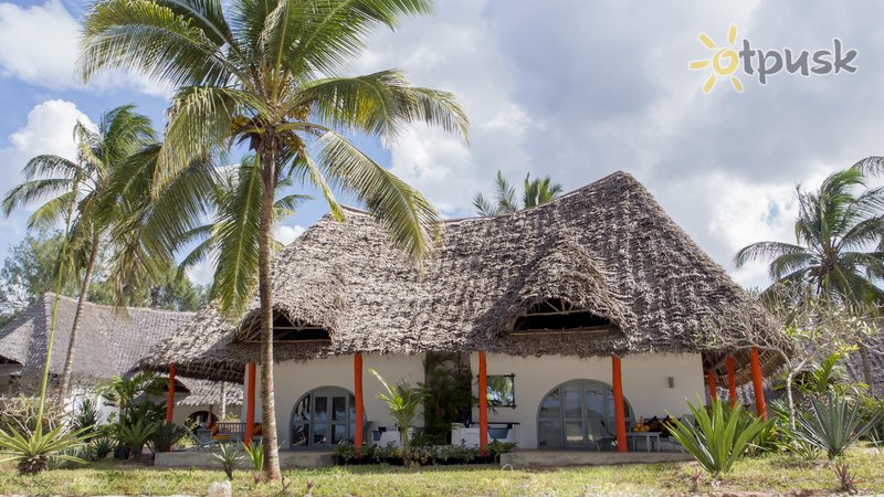 Фото отеля Kiwengwa Beach Resort 5* Ківенгва Танзанія екстер'єр та басейни