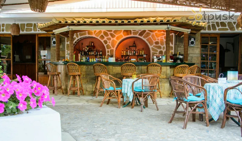 Фото отеля Sirena Beach 3* par. Korfu Grieķija bāri un restorāni