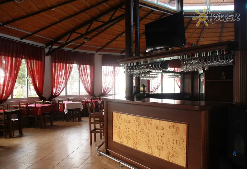 Фото отеля Анакопия Club 3* Jauns Athos Abhāzija bāri un restorāni