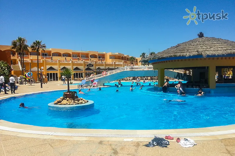 Фото отеля Caribbean World Djerba Thalasso 4* par. Džerba Tunisija ārpuse un baseini