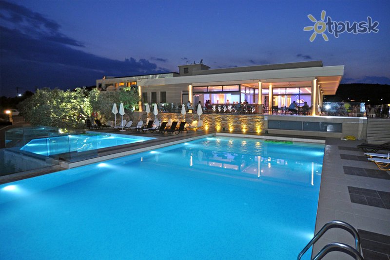 Фото отеля Aeolis Thassos Palace Hotel 4* par. Thassos Grieķija ārpuse un baseini