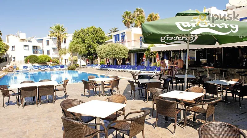 Фото отеля Green Bungalows Hotel Apartments 3* Айя Напа Кипр бары и рестораны