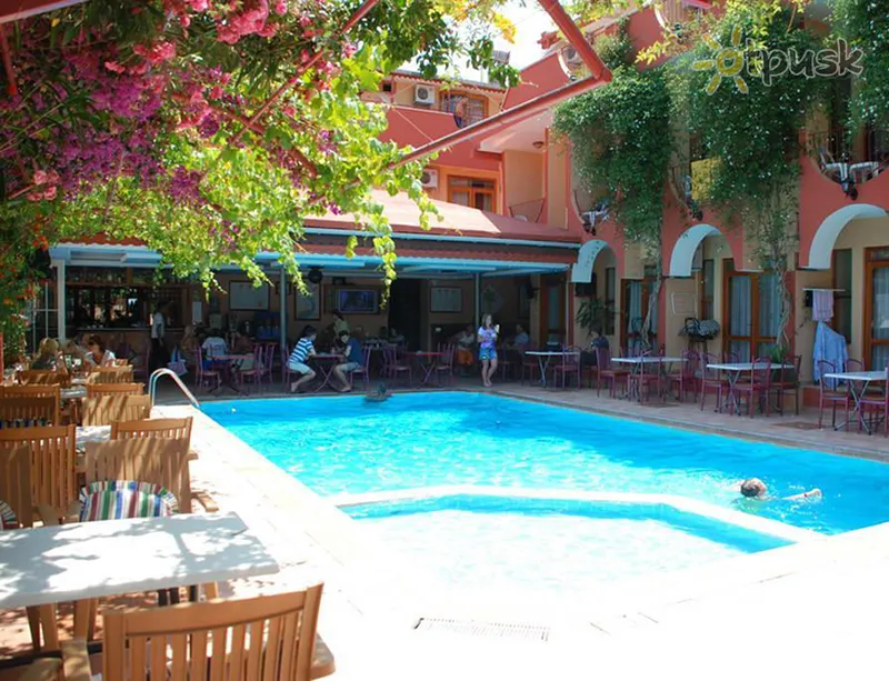 Фото отеля Britannia Hotel 3* Kemeras Turkija išorė ir baseinai