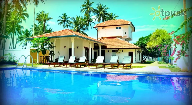 Фото отеля White Rose Beach Resort 3* Маравила Шри-Ланка экстерьер и бассейны
