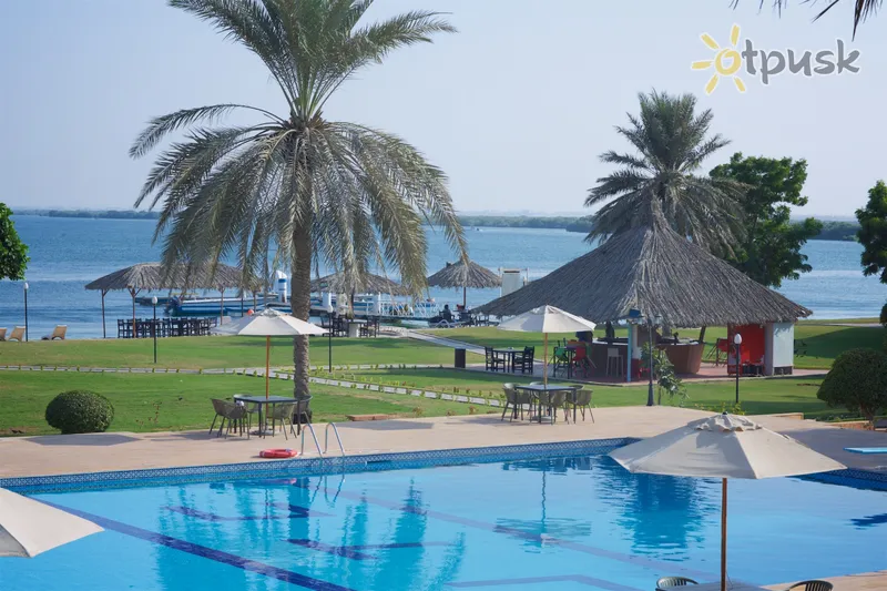 Фото отеля Bin Majid Flamingo Beach Resort 3* Умм Аль-Кувейн ОАЭ экстерьер и бассейны
