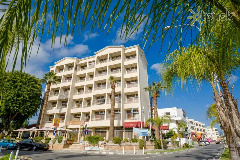 Фото отеля Estella Hotel & Apts 3* Лимассол Кипр экстерьер и бассейны