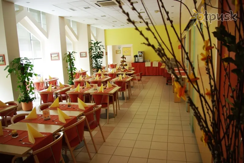 Фото отеля Uni Hostel 2* Mariboras Pohorje Slovėnija barai ir restoranai