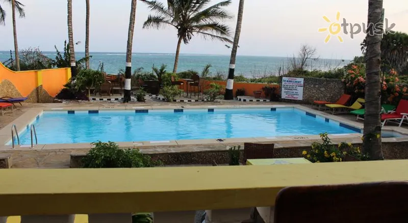 Фото отеля Ocean View Nyali Boutique Hotel 2* Момбаса Кения экстерьер и бассейны
