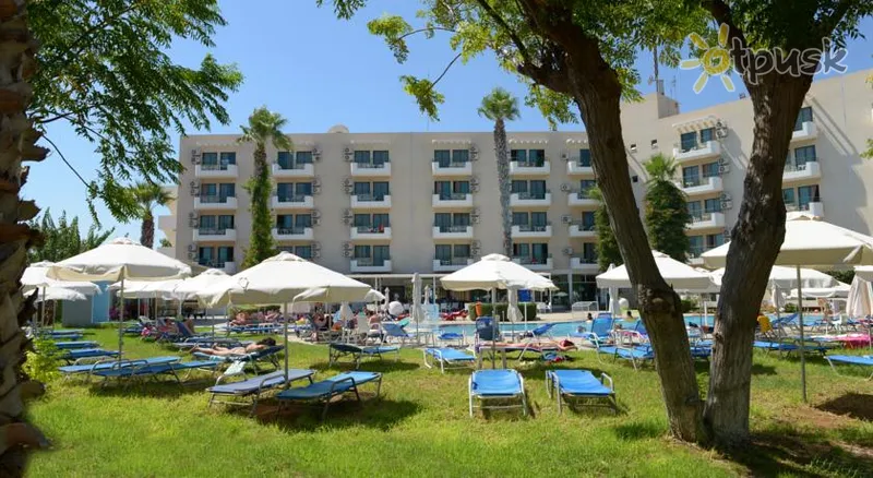 Фото отеля Artemis Hotel Apartments 3* Протарас Кипр экстерьер и бассейны