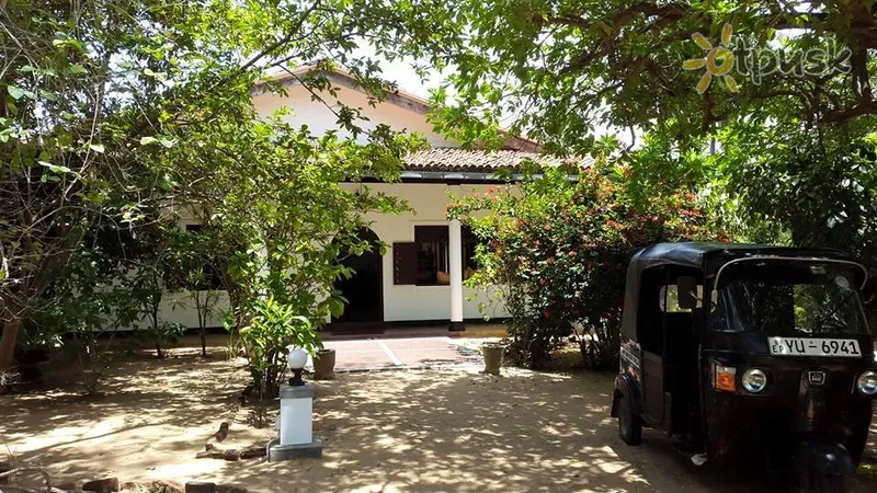 Фото отеля The Danish Villa 2* Аругам-Бей Шрі Ланка екстер'єр та басейни