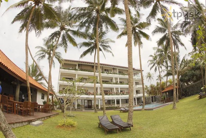 Фото отеля Blue Beach Hotel 3* Wadduwa Šrilanka ārpuse un baseini