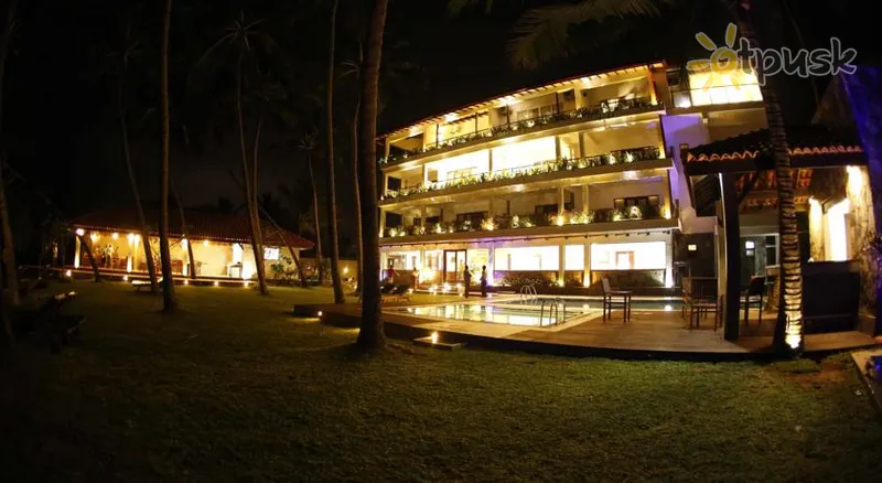 Фото отеля Blue Beach Hotel 3* Wadduwa Šri Lanka išorė ir baseinai