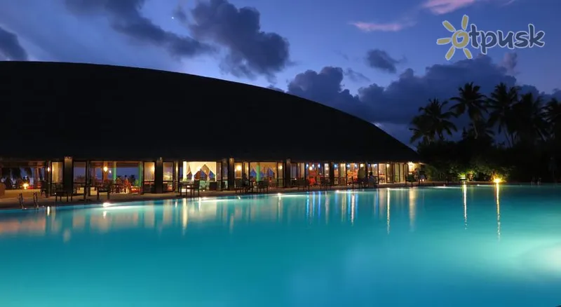 Фото отеля Canareef Resort Maldives 4* Addu atolas Maldyvai išorė ir baseinai