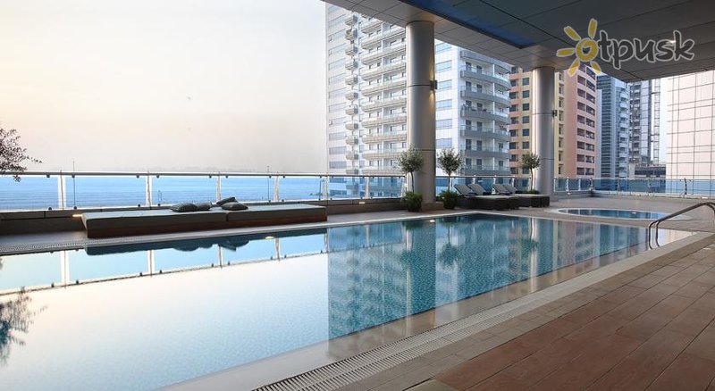 Фото отеля Ramada by Wyndham Dubai Barsha Heights 4* Дубай ОАЭ экстерьер и бассейны