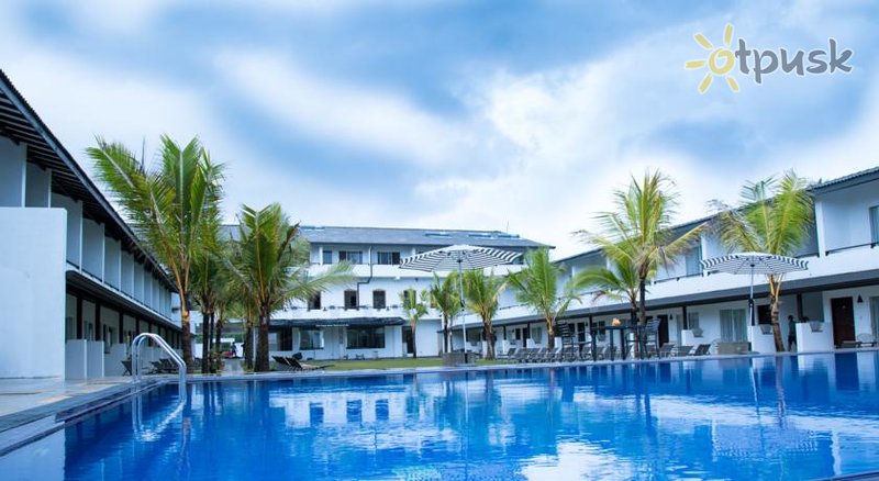 Фото отеля CoCo Royal Beach Resort 4* Калутара Шрі Ланка екстер'єр та басейни