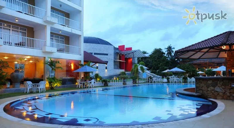 Фото отеля Avenra Garden Hotel 3* Негомбо Шри-Ланка экстерьер и бассейны