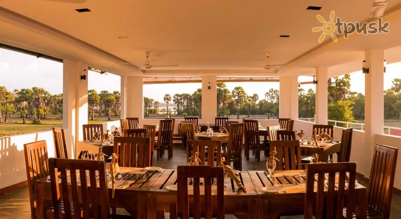 Фото отеля Palm Resort Nilaveli 3* Тринкомали Шри-Ланка бары и рестораны