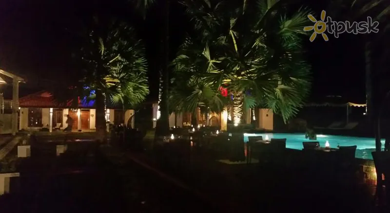 Фото отеля Palm Resort Nilaveli 3* Трінкомалі Шрі Ланка бари та ресторани