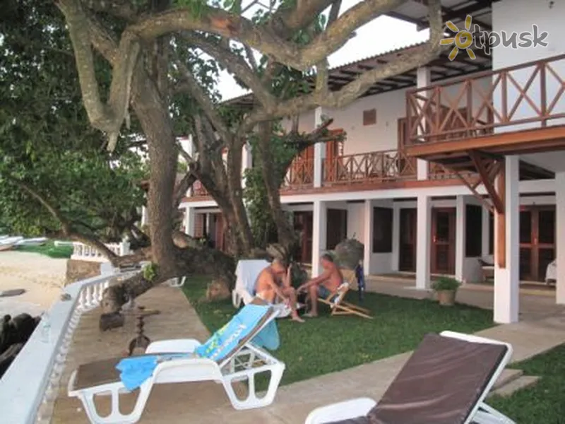 Фото отеля Sun N Sea Hotel 2* Унаватуна Шрі Ланка екстер'єр та басейни
