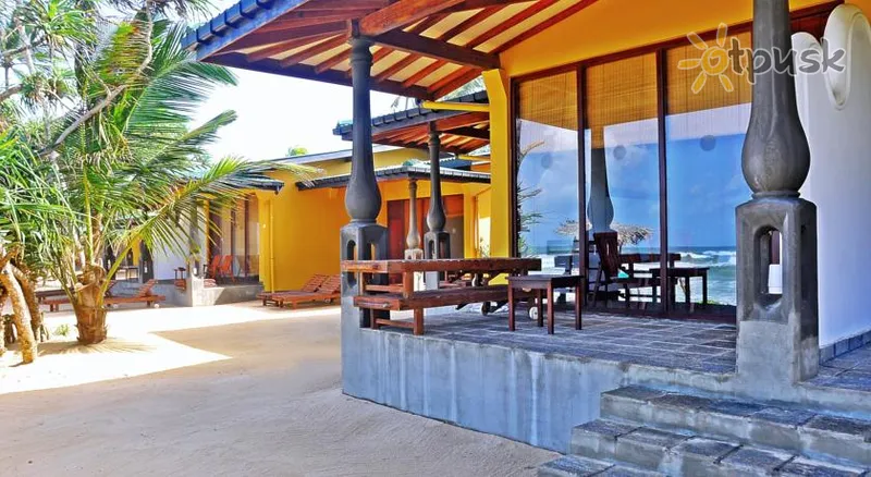 Фото отеля The Beach Cabanas Retreat & Spa 3* Коггала Шрі Ланка екстер'єр та басейни