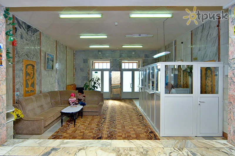 Фото отеля Арника 2* Трускавец Украина лобби и интерьер