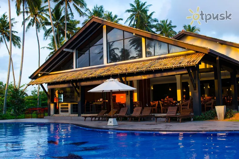 Фото отеля Kamili Beach Villa 4* Kalutara Šri Lanka išorė ir baseinai