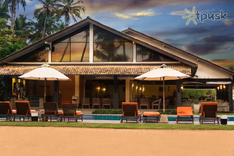 Фото отеля Kamili Beach Villa 4* Kalutara Šri Lanka išorė ir baseinai