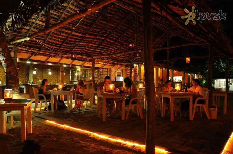 Фото отеля Mirissa Bay Resort 3* Matara Šri Lanka barai ir restoranai