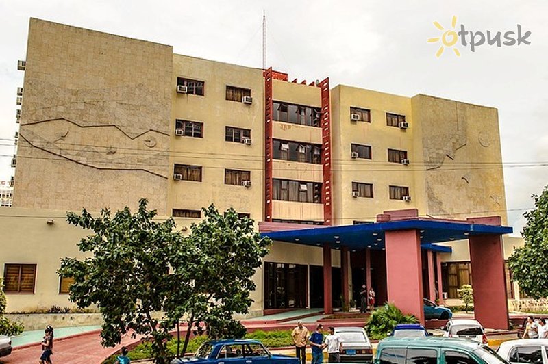 Фото отеля Islazul Bella Habana Aeropuerto 3* Гавана Куба экстерьер и бассейны
