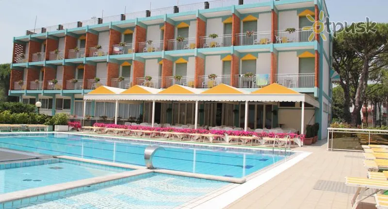 Фото отеля Palm Beach Hotel 3* Lido di Jesolo Itālija ārpuse un baseini