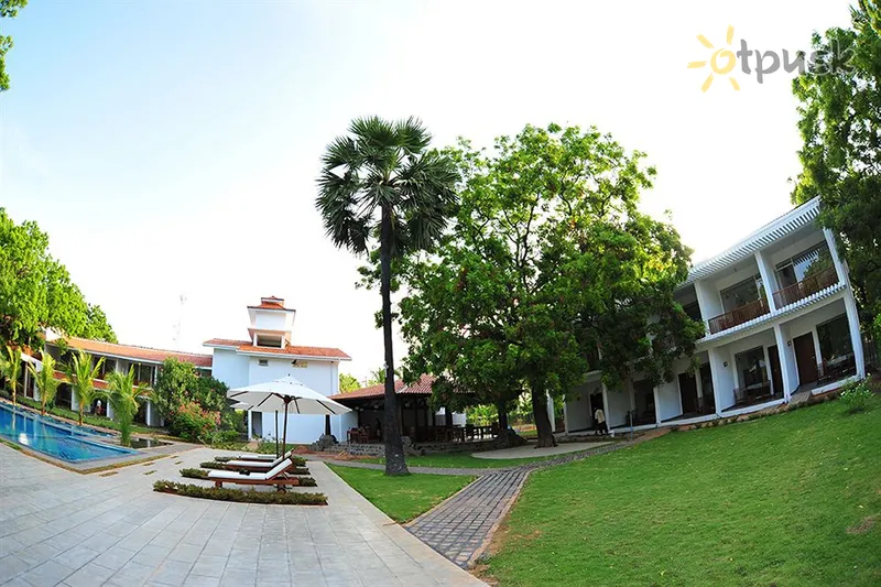 Фото отеля Anantamaa Hotel 3* Trincomalee Šrilanka ārpuse un baseini