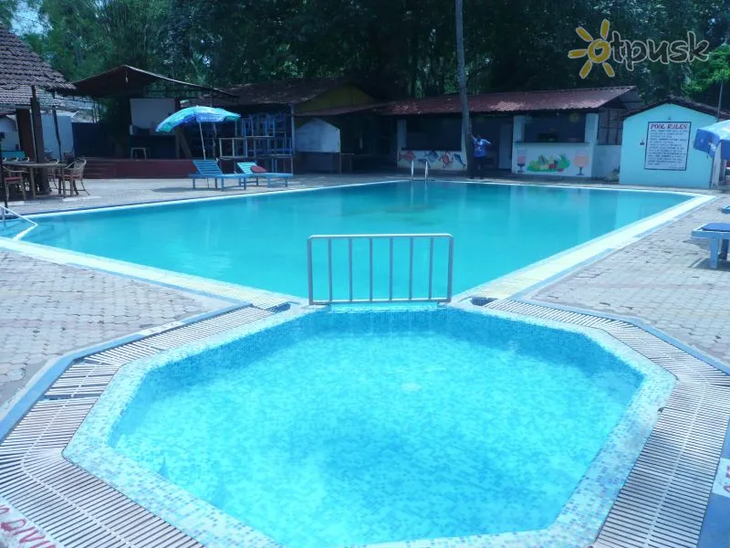 Фото отеля Village Royale Resort 2* Північний Гоа Індія екстер'єр та басейни