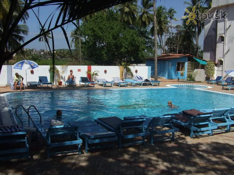 Фото отеля Village Royale Resort 2* Північний Гоа Індія екстер'єр та басейни