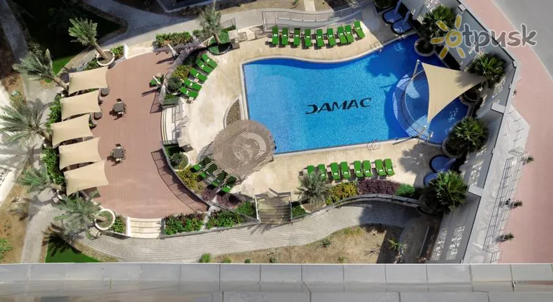 Фото отеля Damac Maison De Ville Breeze 4* Dubajus JAE išorė ir baseinai