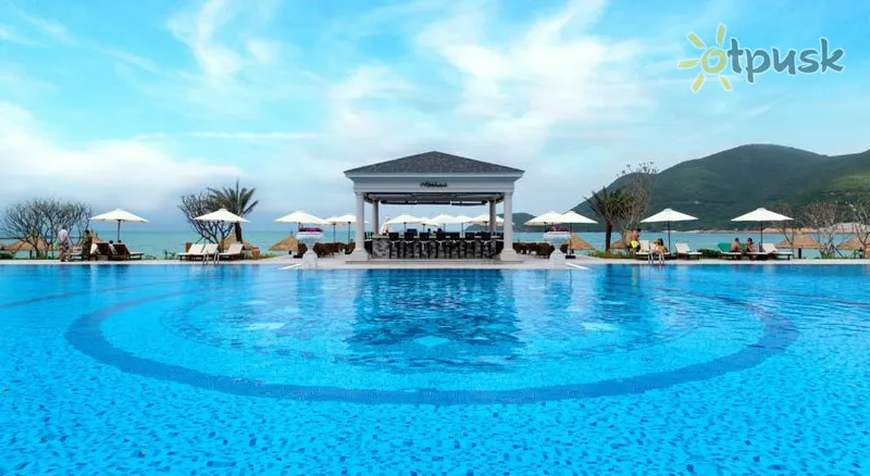 Фото отеля Vinpearl Discovery 1 Nha Trang 5* Нячанг В'єтнам екстер'єр та басейни