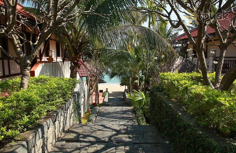 Фото отеля Son Tra Resort & Spa 5* Дананг Вьетнам экстерьер и бассейны