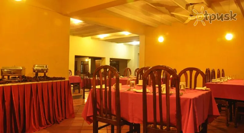Фото отеля Dilena Beach Resort 2* Унаватуна Шри-Ланка бары и рестораны