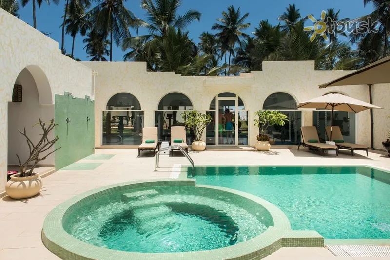 Фото отеля TUI Blue Bahari Zanzibar 5* Ківенгва Танзанія екстер'єр та басейни