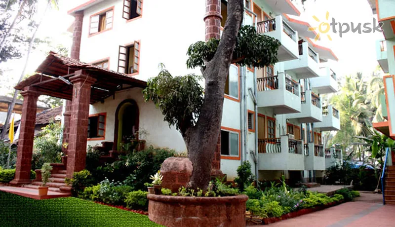 Фото отеля Krish Holiday Inn 3* Північний Гоа Індія екстер'єр та басейни