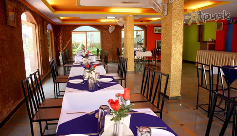 Фото отеля Krish Holiday Inn 3* Північний Гоа Індія бари та ресторани