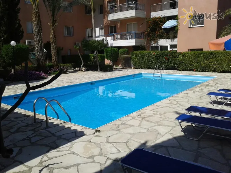 Фото отеля Lika Faros Suite 3* Patosas Kipras išorė ir baseinai