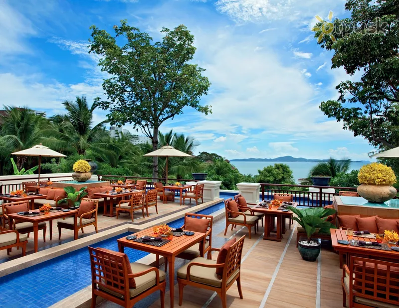 Фото отеля InterContinental Pattaya Resort 5* Pataja Taizeme bāri un restorāni