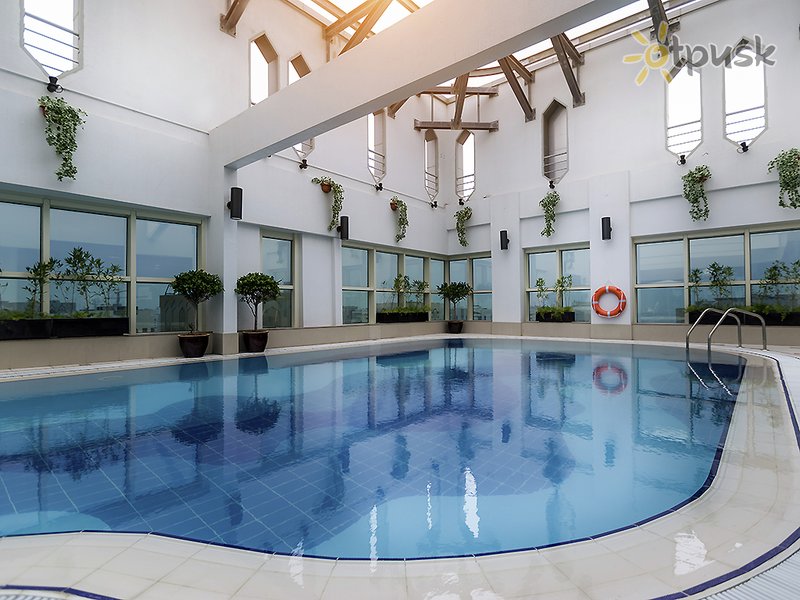 Фото отеля Majlis Grand Mercure Residence 5* Абу Даби ОАЭ экстерьер и бассейны
